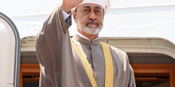 جلالة السلطان يختتم زيارته إلى إيران