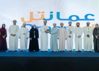 عمانتل تحصد ثلاث جوائز في “كومكس 2023”