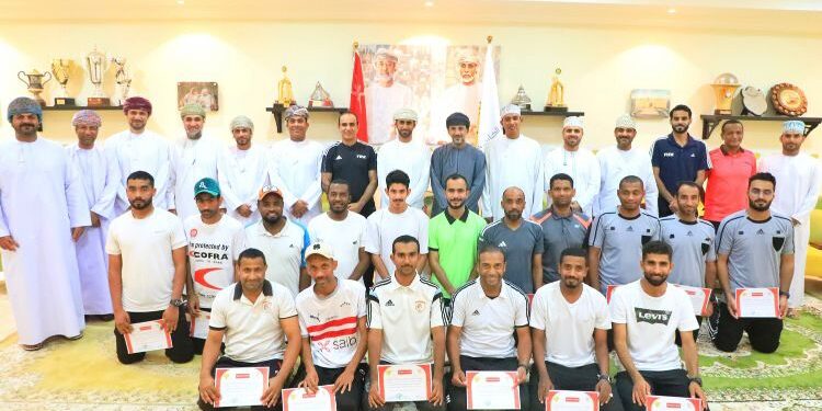 دورة في شرح التعديلات الجديدة على قانون كرة القدم بنادي الخابورة