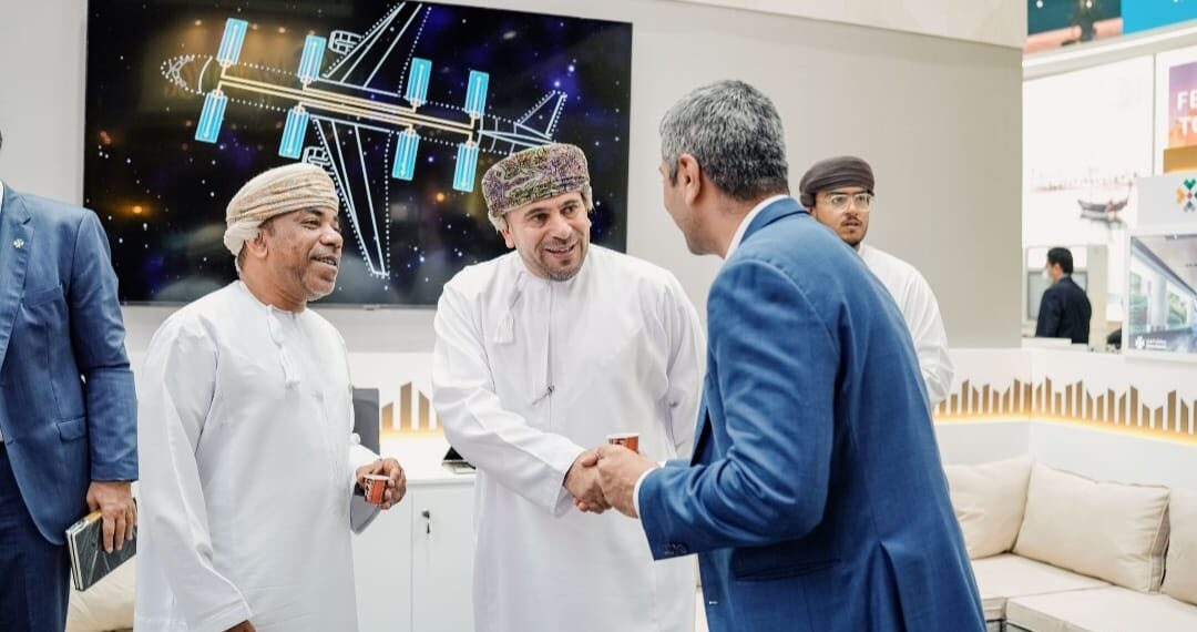 "مطارات عُمان" تشارك في معرض سوق السفر العربي 2023 بدبي 1 “مطارات عُمان” تشارك في معرض سوق السفر العربي 2023 بدبي
