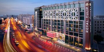 فندق رويال توليب مسقط يحصل على جائزة أفضل الأفضل بين فنادق مسقط لعام ٢٠٢٣