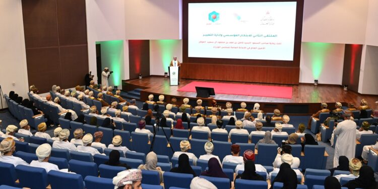 “العمل” تتبنى مبادرة استكشاف أدوار الذكاء الاصطناعي في البيئات الحكومية