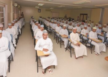 دفعة جديدة من المواطنين يستقبلها سلاح الجو السُّلطاني العُماني للتدريب العسكري