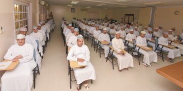 دفعة جديدة من المواطنين يستقبلها سلاح الجو السُّلطاني العُماني للتدريب العسكري