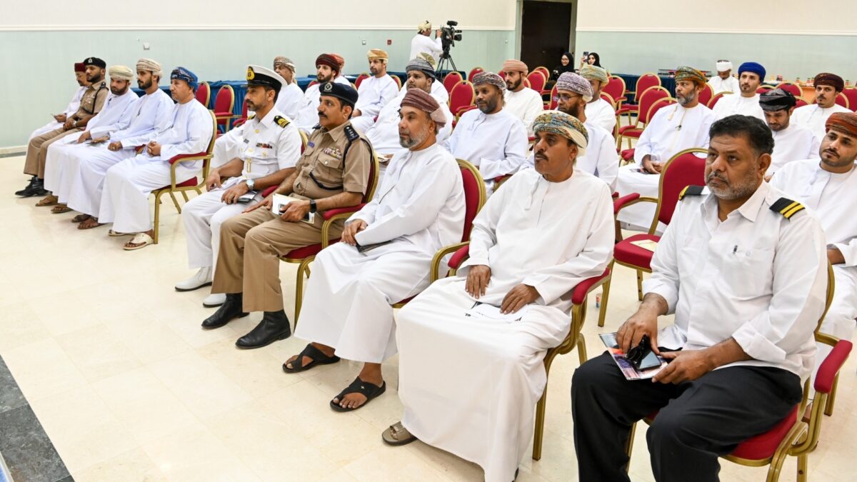 الاحتفال باليوم الدولي لمكافحة الصيد غير القانوني بمحافظة ظفار 2 IMG 8109