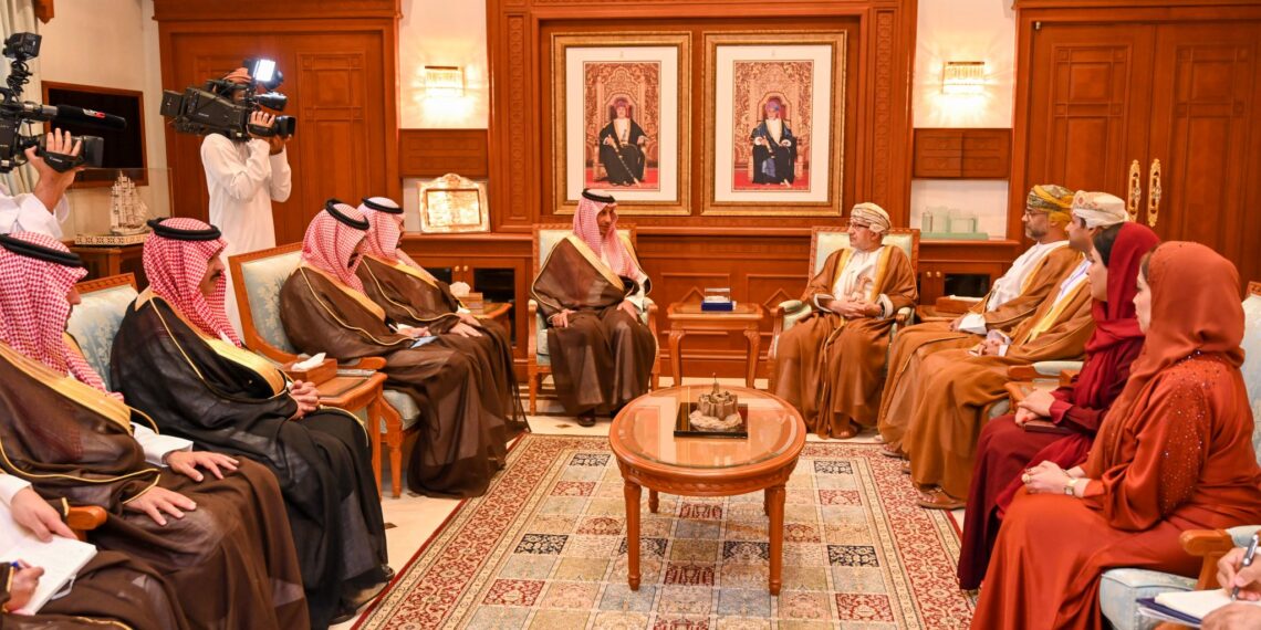 إطلاق مبادرات مشتركة في القطاع السياحي بين سلطنة عُمان والسعودية
