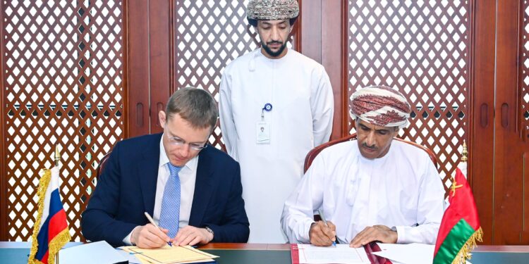 سلطنة عُمان وروسيا توقعان اتفاقية تجنب الازدواج الضريبي 1 سلطنة عُمان وروسيا توقعان اتفاقية تجنب الازدواج الضريبي