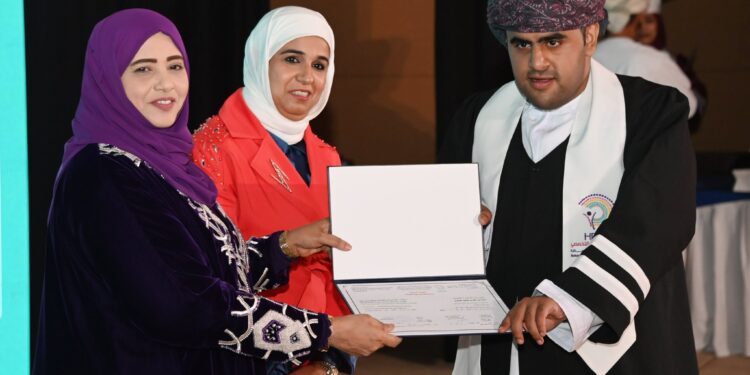 وزارة التنمية الاجتماعية تحتفل بتخريج 84 خريجًا لفئة الأشخاص ذوي الإعاقة