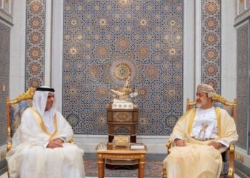 جلالة السُّلطان المعظم يُقيم مأدبة غداء تكريمًا لسمو حاكم إمارة رأس الخيمة