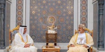 جلالة السُّلطان المعظم يُقيم مأدبة غداء تكريمًا لسمو حاكم إمارة رأس الخيمة