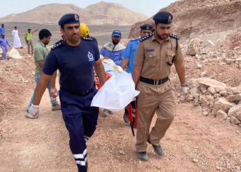 وفاة شخص وإصابة آخر في حادث تدهور معدة ثقيلة بالسويق
