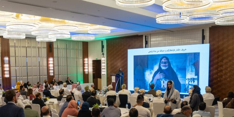 وزارة التراث والسياحة تنظم حلقات عمل للتعريف بالمقومات السياحية لسلطنة عُمان بالسعودية