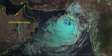 تراجع تصنيف “بيبارجوي” إلى عاصفة مدارية