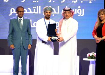 تلفزيون سلطنة عمان يفوز بالجائزة الأولى عن برنامجي “صرب” و أثر”