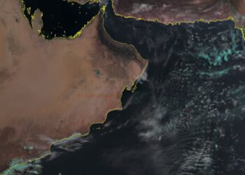 فرص تشكل السحب الركامية وهطول أمطار رعدية على جبال الحجر