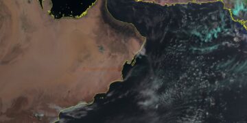 فرص تشكل السحب الركامية وهطول أمطار رعدية على جبال الحجر