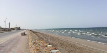 بيان توضيحي بشأن ما تعرض له “ كورنيش صحم” بفعل الأنواء المناخية الاستثنائية
