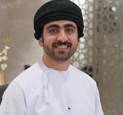 تعيين الدكتور المعتصم المعمري متحدثًا رسميًا لوزارة الصحة