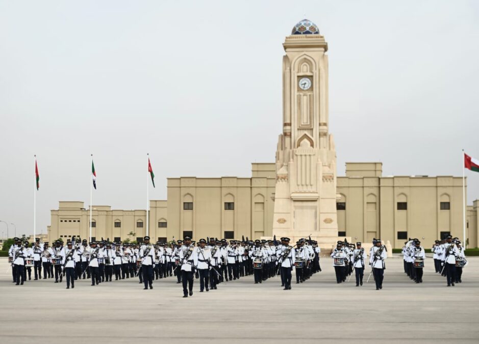 شرطة عُمان السُّلطانية تحتفل بتخريج دورات تأهيل المهارات الشُرطية ودفعة من الشّرطة المستجدين 4 IMG 9480