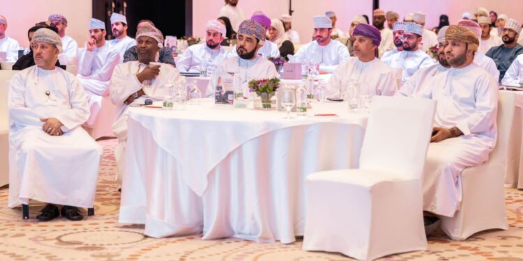 بنك مسقط ينظم ندوة عن تنمية المشاريع الخاصة لزبائن نجاحي في ولاية صحار 