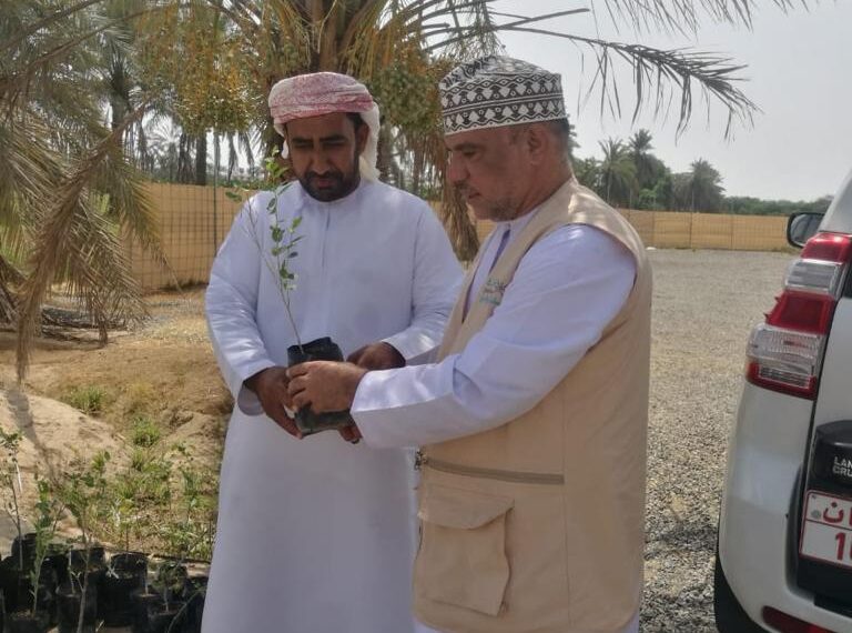مركز البيئة بولاية السويق يحتفل باليوم العالمي لمكافحة التصحر و الجفاف ٢٠٢٣م 1 مركز البيئة بولاية السويق يحتفل باليوم العالمي لمكافحة التصحر و الجفاف ٢٠٢٣م