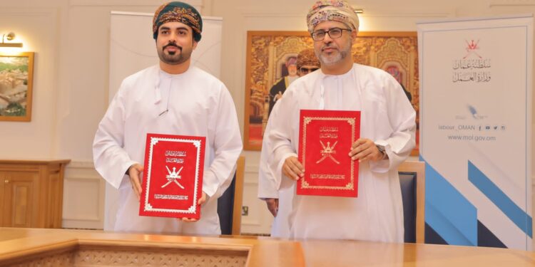 العمل و إسبار توقعان برنامج تعاون لتوظيف عدد من الباحثين عن عمل