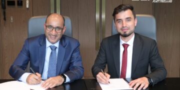 شركة نسيم للحاويات توقع اتفاقية لإنشاء مصنع للمواد الكيماويةفي المنطقة الحرة بصحار