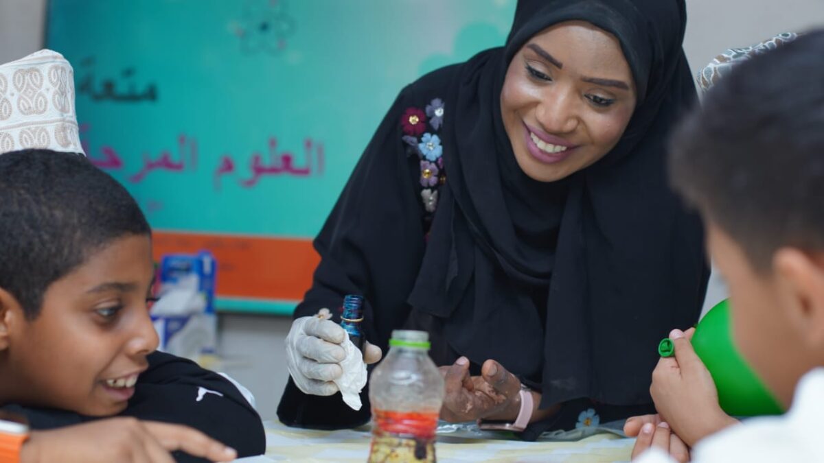 تحت شعار “متعة وفائدة”…انطلاق برنامج صيف مصنعتنا للعلوم والذكاء الاصطناعي 5 f5f57d9e 5179 4bfe 9046 2e2e18fe08df