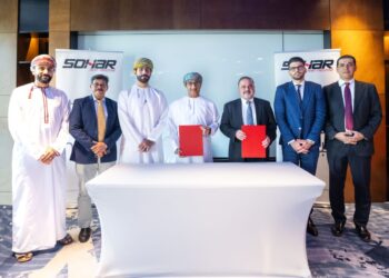 توقيع اتفاقية لإنشاء أول مصنع للسيليكون المعدني في سلطنة عمان