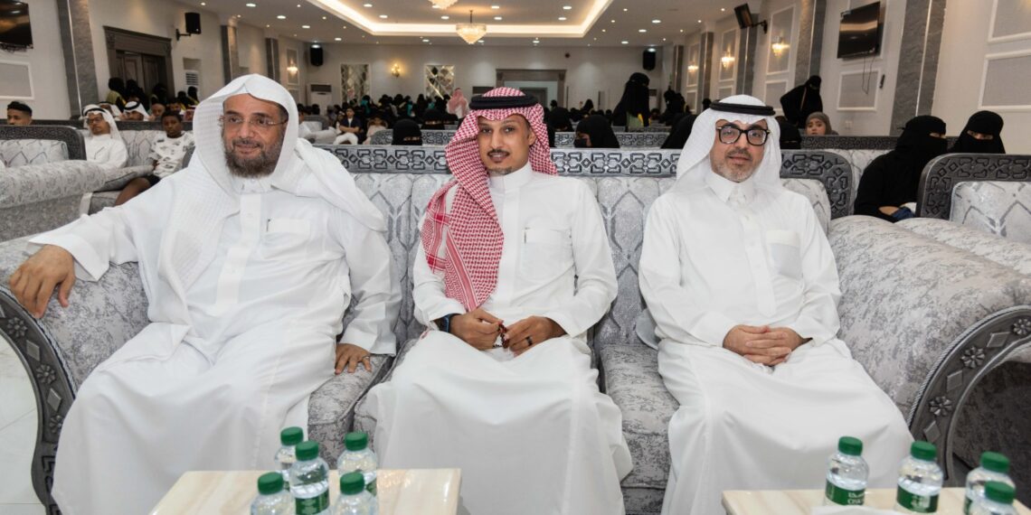 فريق همسات الثقافي بالأحساء يكرم أكثر من ٢٠٠ شخصية متفوقة ومتميزين بالعمل التطوعي