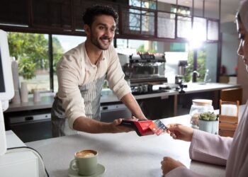 خيارات الدفع الرقمية الحديثة من بنك مسقط تقدم حلولا ملائمة لنمو وتطور أعمالك