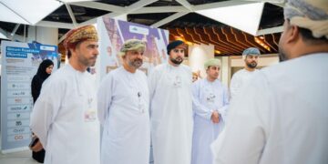 “مطارات عُمان” تنفذ فعالية الحملة التعريفية بالقيمة المحلية المضافة بمطار مسقط الدولي