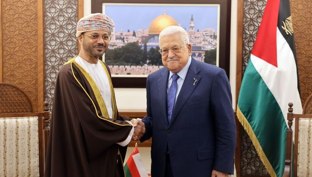 جلالة السُّلطان المعظم يبعث رسالة خطية إلى الرئيس الفلسطيني