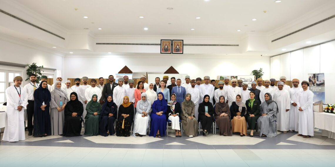 طرح 141 وظفية في معرض الوظائف الثالث لمخرجات كلية عُمان للسياحة