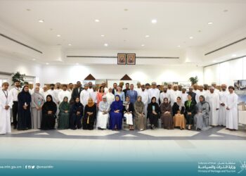 طرح 141 وظفية في معرض الوظائف الثالث لمخرجات كلية عُمان للسياحة