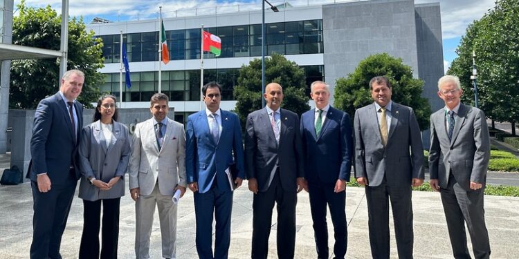 وفدٌ من الهيئة العامة للمناطق الاقتصادية الخاصة والمناطق الحرة يزور أيرلندا