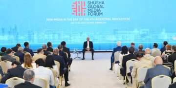 وزارة الإعلام تشارك في منتدى “الإعلام الجديد في عهد الثورة الصناعية الرابعة” بأذربيجان
