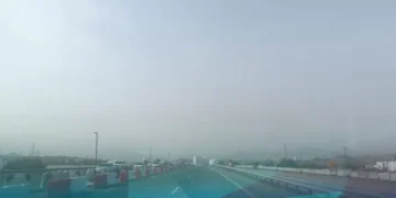 فتح تحويلة مرورية مؤقتة على ⁧‫طريق الرسيل بدبد‬⁩