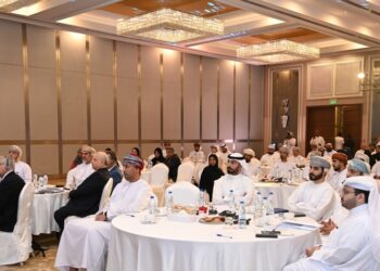 بدء حلقة عمل للمختصين بتطبيق اتفاقية العمل البحري الدولية بصلالة