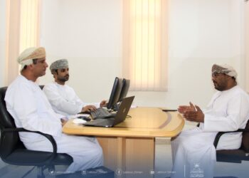 وزارة العمل تجري مقابلات توظيف لعدد من الباحثين عن عمل في الظاهرة