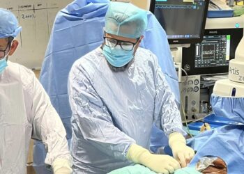 الأولى من نوعها في المنطقة.. زراعة جهاز تنظيم ضربات القلب اللاسلكي عبر القسطرة