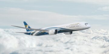 الطيران العماني يسير 26 رحلة يوميًّا بين مسقط وصلالة