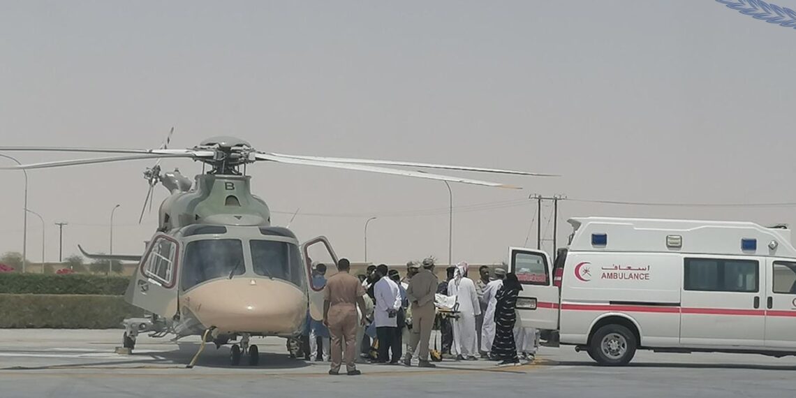 طيران الشرطة ينقل مواطنتين من ولاية هيماء إثر تعرضهن لإصابات بليغة نتيجة حادث مروري