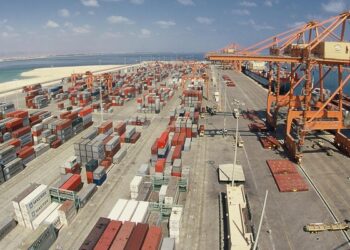 8.7 مليار ريال عُماني نموًّا بالناتج المحلي الإجمالي بالأسعار الثابتة في الربع الأول من ٢٠٢٣م