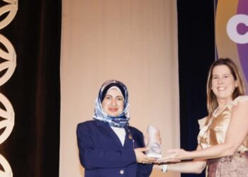 أوكيو تفوز بجائزة التمكين الشخصي (الكوتشينج) على مستوى العالم