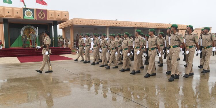 الجيش السلطاني يحتفل بتخريج دفعة جديدة من الجنود بقوات الفرق