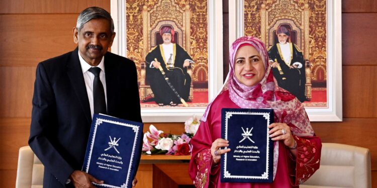 التعليم العالي توقع على اتفاقية تعاون في مجالات التعليم العالي والبحث العلمي والابتكار والتدريب المهني