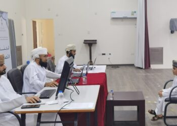 بدء منافسات المحطة الثانية من التصفيات الأولية لمسابقة السلطان قابوس للقرآن الكريم بالرستاق