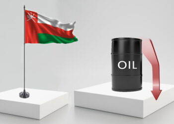 سعر نفط عُمان ينخفض 15 سنتًا