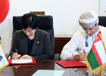 سلطنة عُمان وجمهورية كوريا توقّعان على مذكرة تفاهم في مجال التحول الأخضر